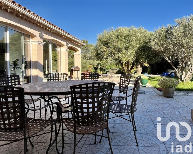 Maison - 227 m² - 9 pièces