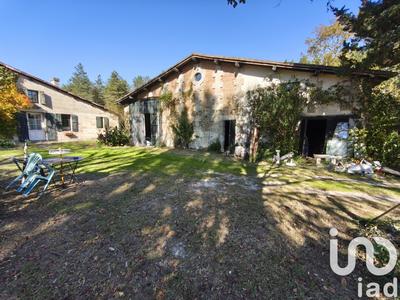 Maison - 240 m² - 8 pièces