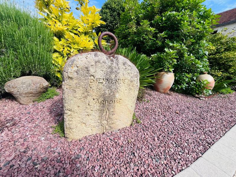 Maison ancienne - 183 m² - 7 pièces