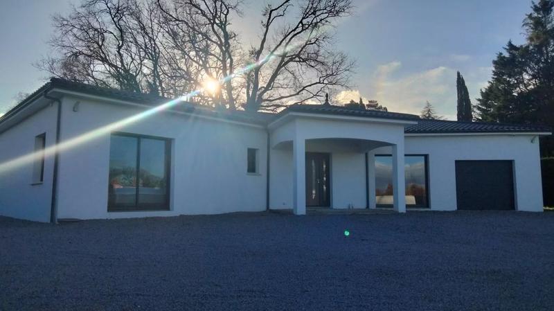 Pavillon - 160 m² - 4 pièces