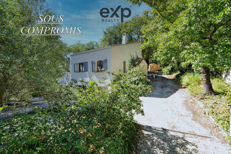 Maison - 203 m² - 6 pièces