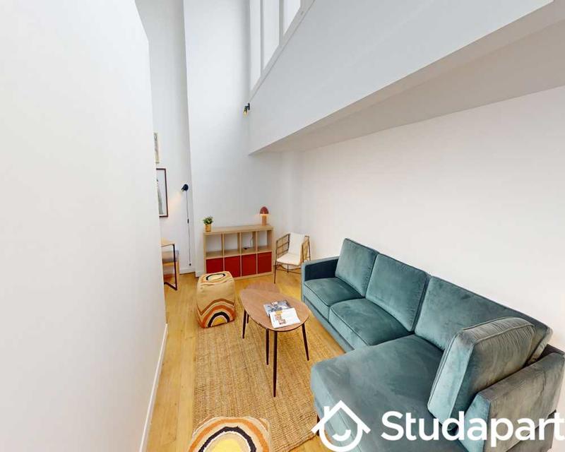 Chambre - 160 m² - 1 pièce