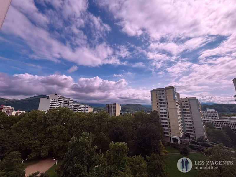 Appartement - 85 m² - 3 pièces