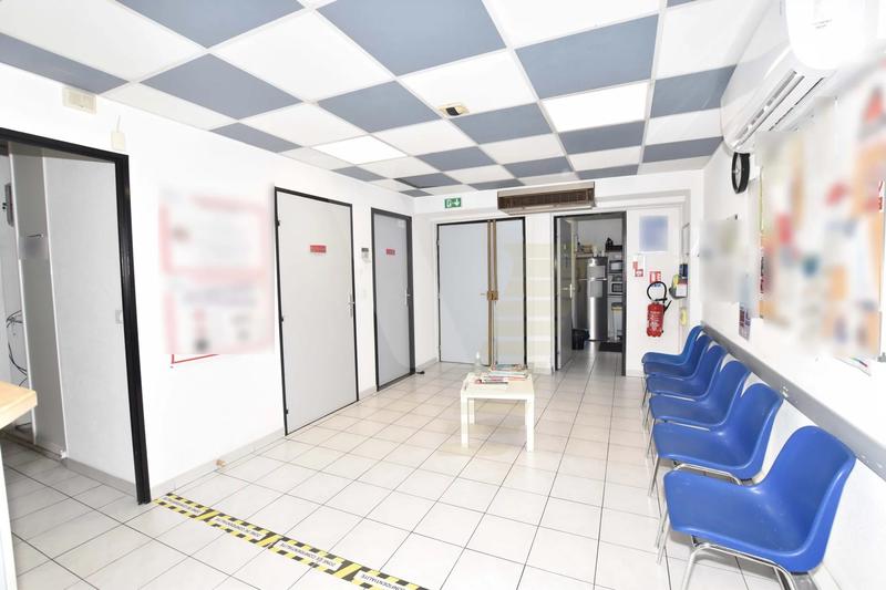 Local commercial - 282 m²