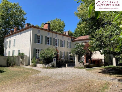 Maison de maîtres - 585 m² - 20 pièces