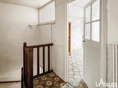 Maison - 121 m² - 7 pièces