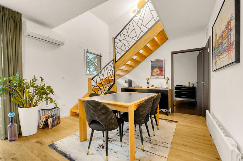 Appartement - 93 m² - 4 pièces