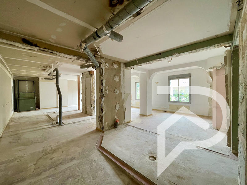 Local commercial - 185 m² - 3 pièces