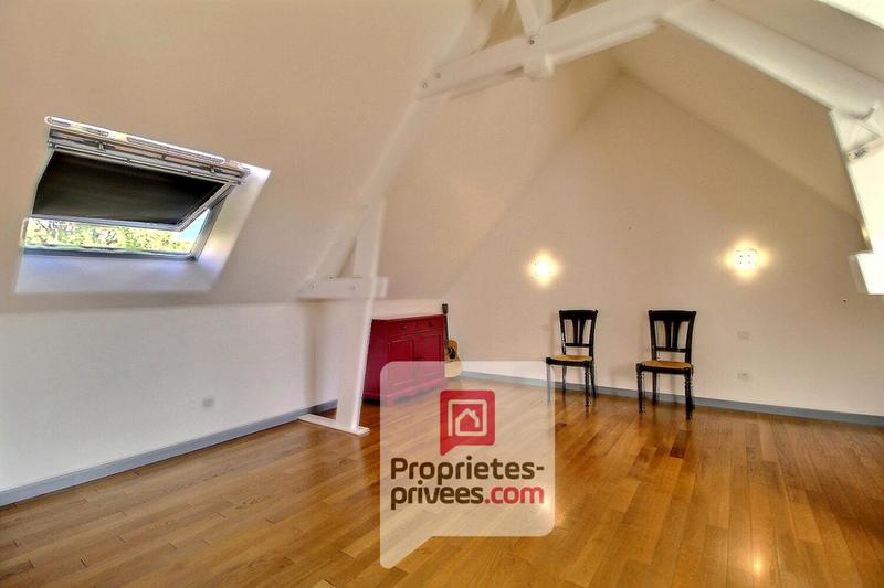 Maison - 202 m² - 6 pièces