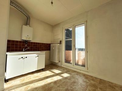 Appartement - 72 m² - 4 pièces