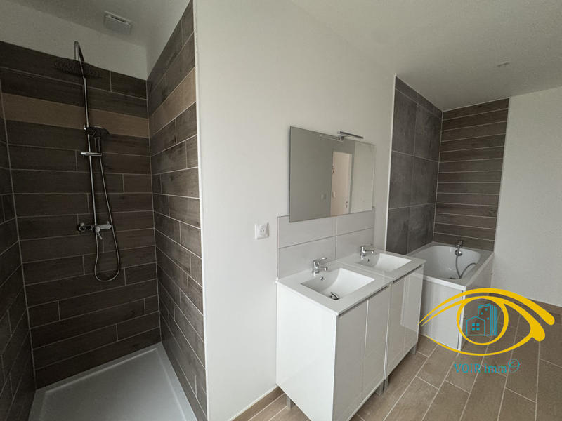 Maison traditionnelle - 140 m² - 6 pièces