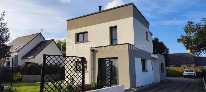 Maison - 120 m² - 5 pièces