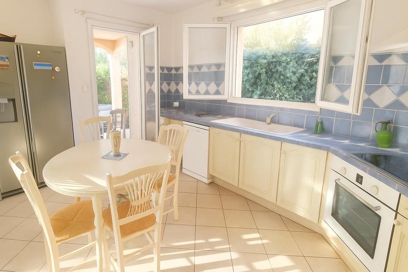 Maison - 182 m² - 7 pièces