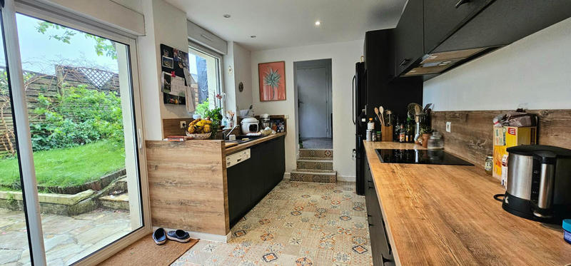 Maison - 140 m² - 6 pièces