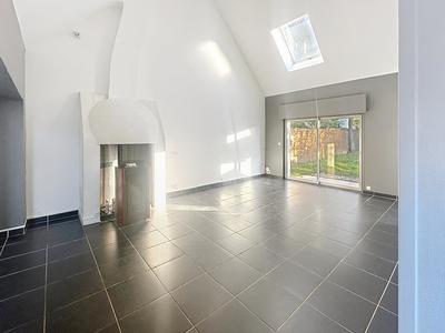 Maison - 204 m² - 7 pièces