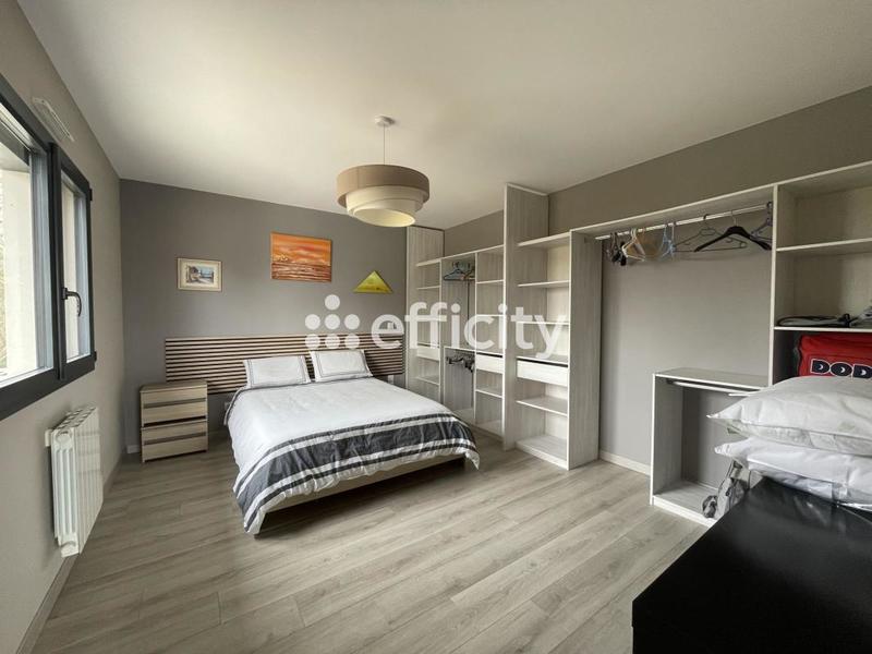 Maison - 197 m² - 4 pièces