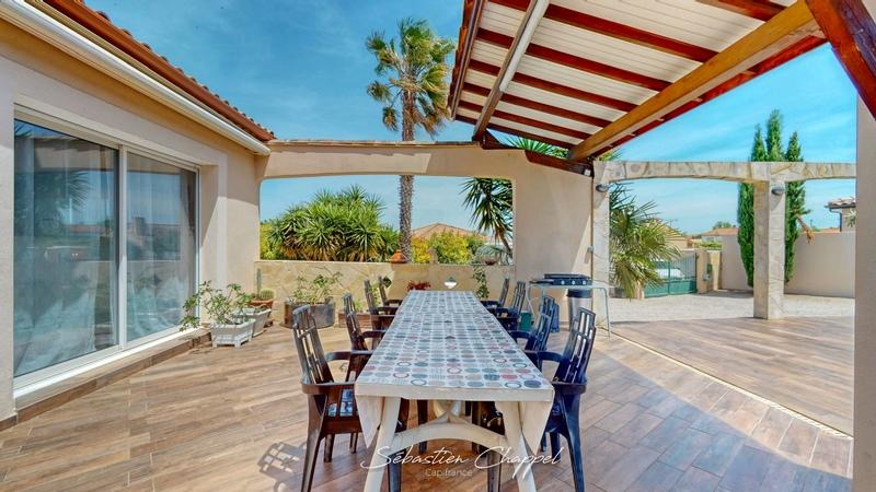 Maison - 252 m² - 10 pièces