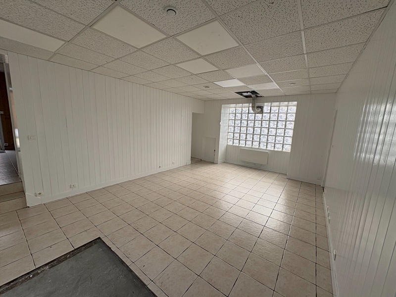 Local commercial - 66 m² - 4 pièces