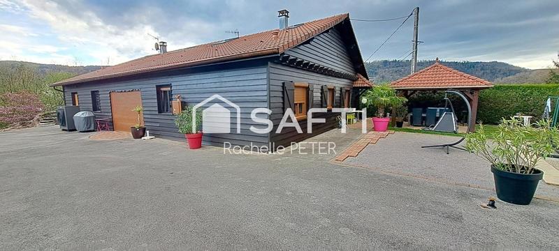 Maison - 243 m² - 14 pièces