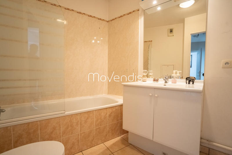 Appartement - 80 m² - 4 pièces