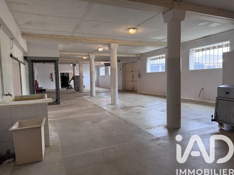 Maison - 283 m² - 7 pièces