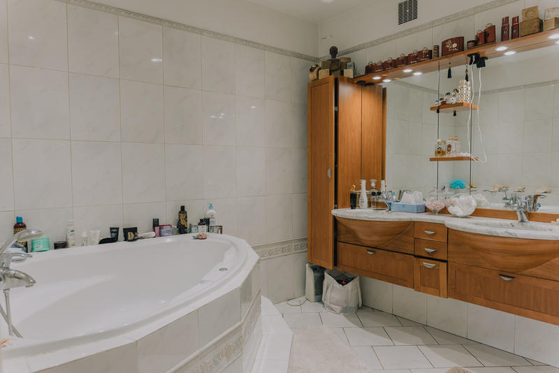 Appartement - 187 m² - 5 pièces