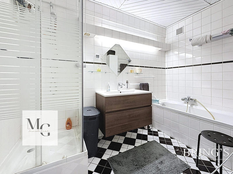 Appartement - 86 m² - 3 pièces