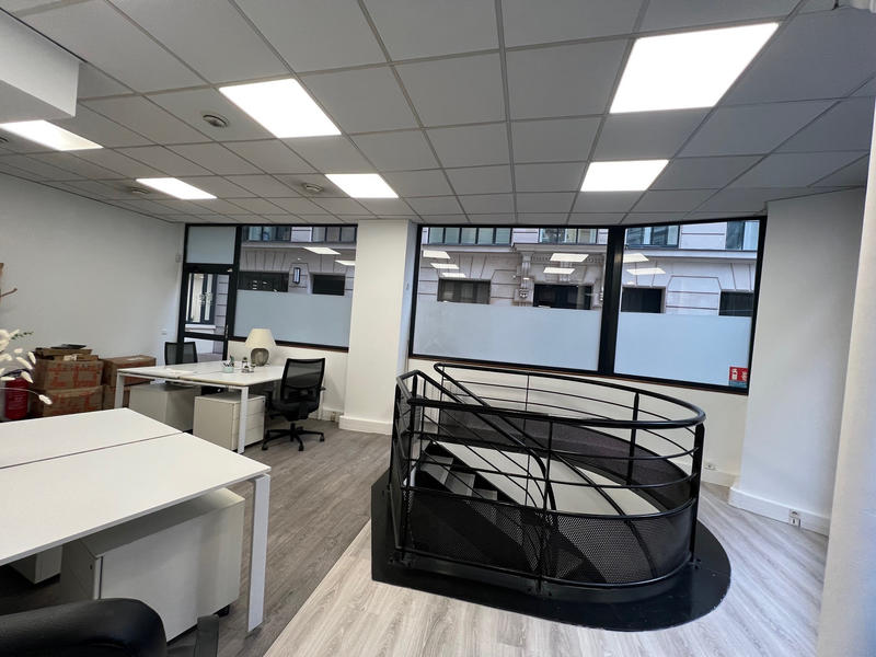 Local commercial - 69 m² - 2 pièces