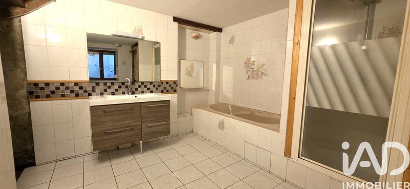 Maison - 122 m² - 5 pièces