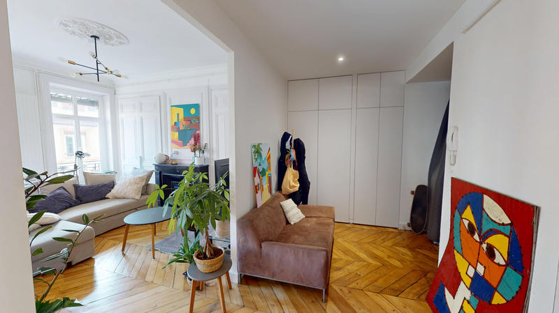 Appartement - 82 m² - 3 pièces