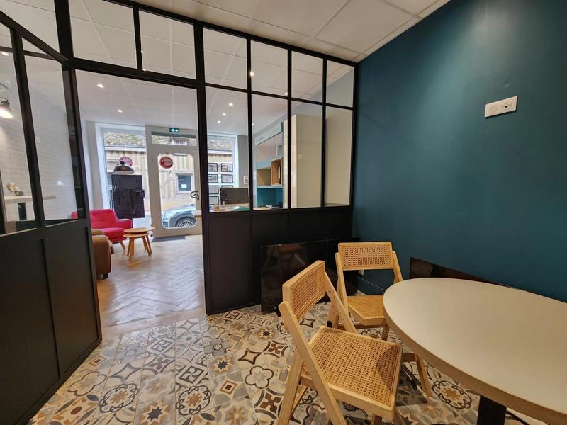 Local commercial - 57 m² - 4 pièces