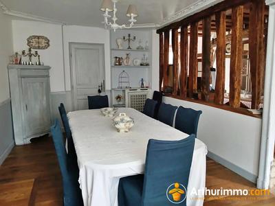 Maison - 228 m² - 9 pièces