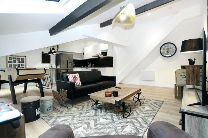 Appartement - 95 m² - 6 pièces