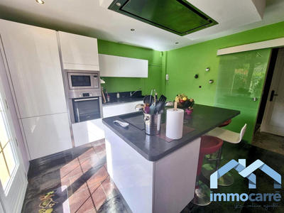 Maison - 183 m² - 7 pièces