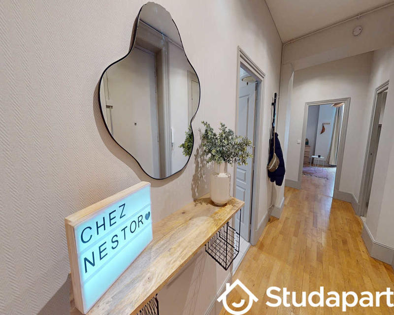 Chambre - 75 m² - 1 pièce