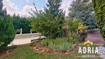 Villa - 195 m² - 6 pièces