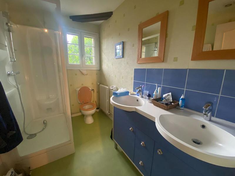 Maison - 250 m² - 7 pièces