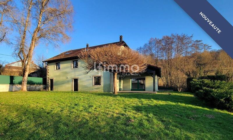 Maison - 196 m² - 7 pièces