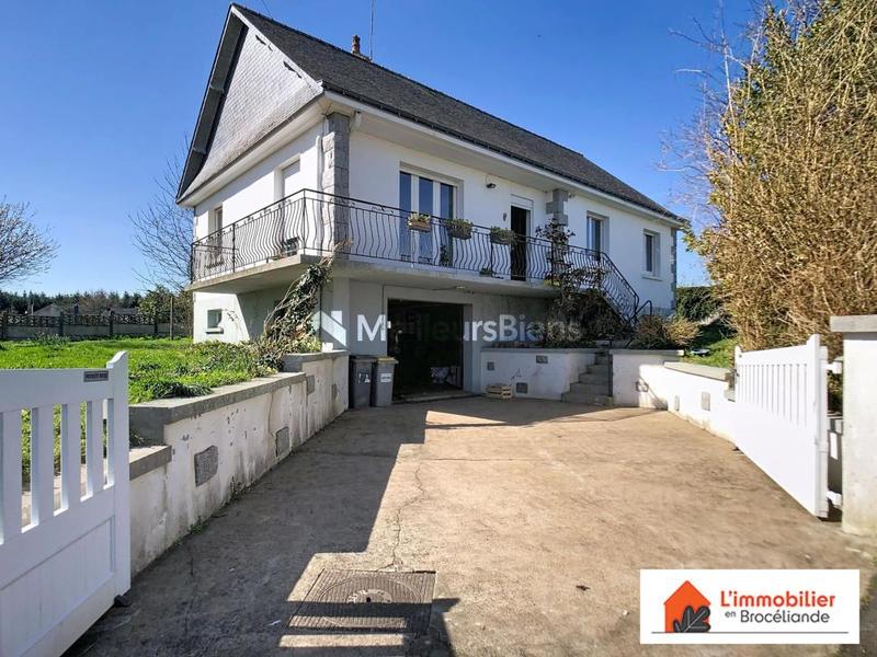 Maison - 92 m² - 4 pièces