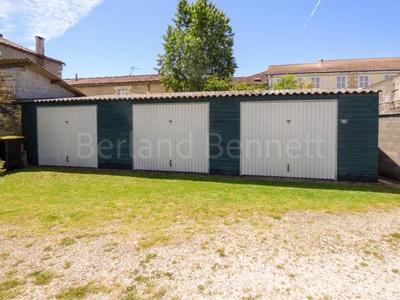 Maison - 280 m² - 10 pièces