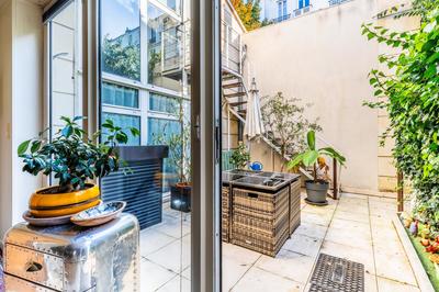 Appartement - 189 m² - 9 pièces