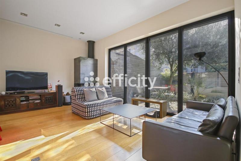 Villa - 145 m² - 6 pièces