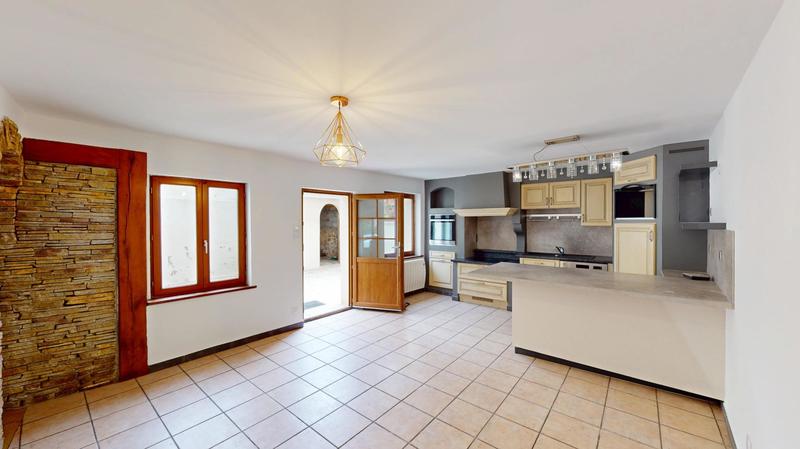 Maison - 159 m² - 6 pièces