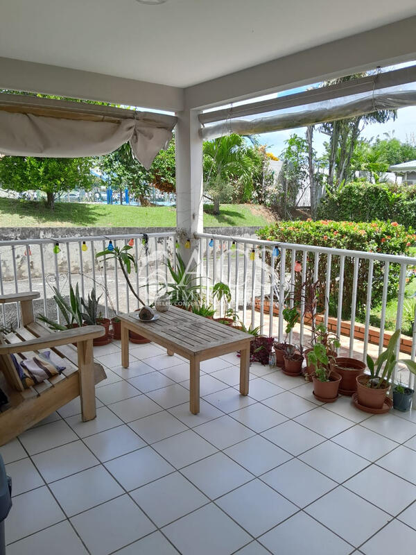 Appartement - 80 m² - 3 pièces