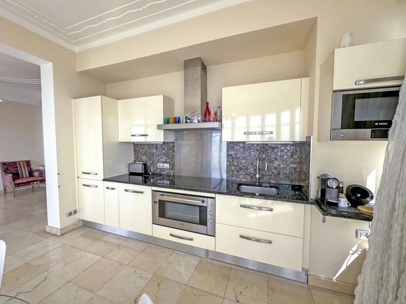 Appartement - 125 m² - 4 pièces