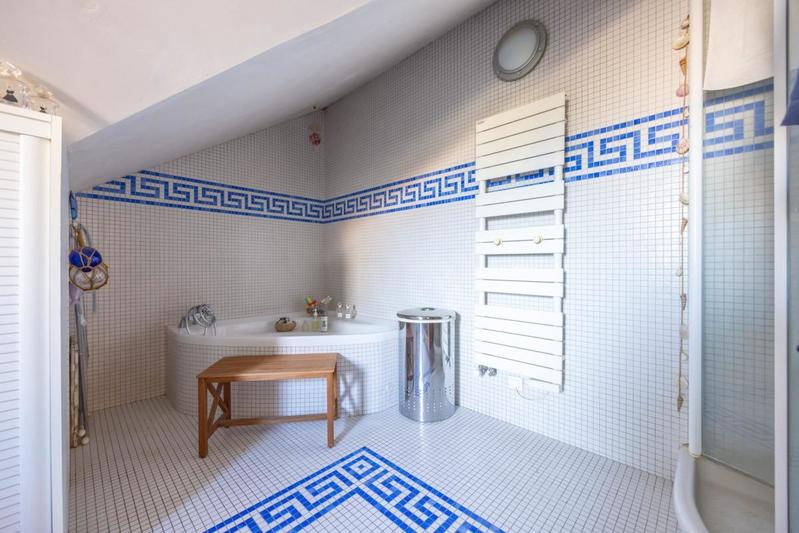 Maison - 163 m² - 6 pièces