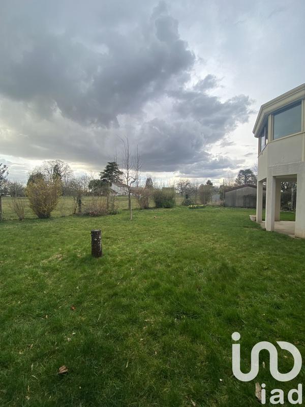 Maison - 201 m² - 7 pièces