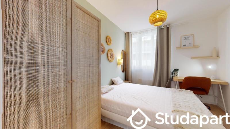 Chambre - 12 m² - 1 pièce