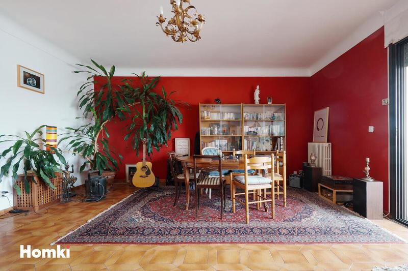 Appartement - 100 m² - 5 pièces