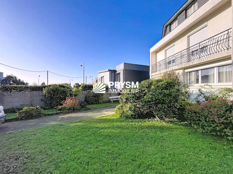 Maison traditionnelle - 76 m² - 4 pièces